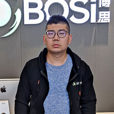 童 梁